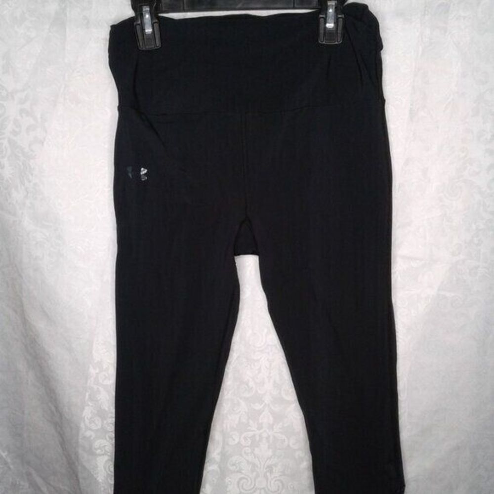 Under Armour Capri Compression Leggings Black Ruched Non-Slip Pocket Size S